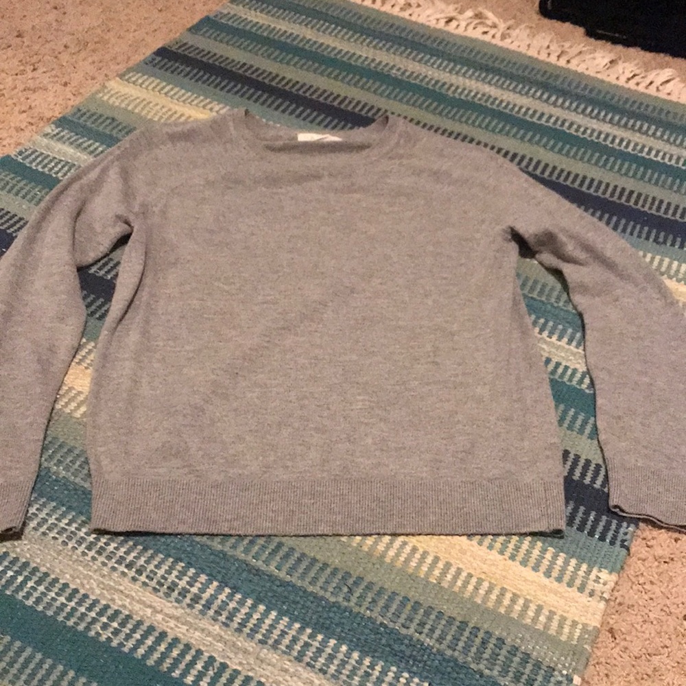 Grey sweater